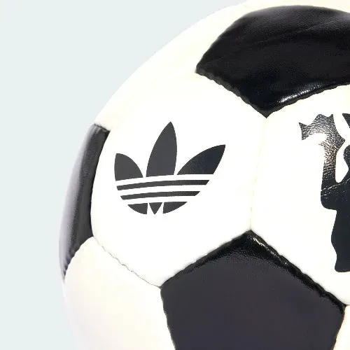 Adidas Manchester United OG Soccer Ball