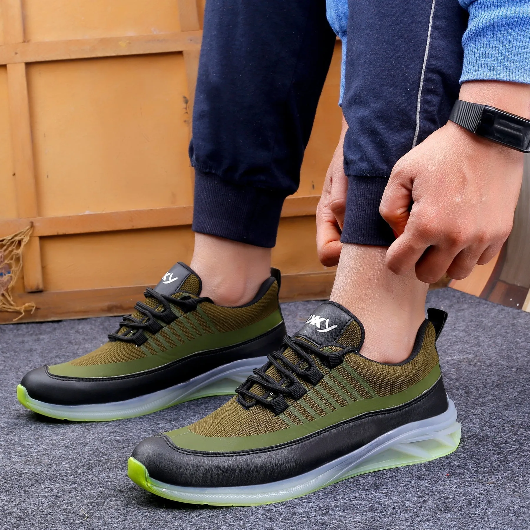 Bxxy's Men's Street Style Casual Sports Shoes