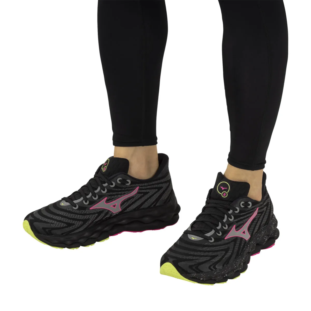 Mizuno Wave Sky 8 Unisex | Black/silver/pink Tetra