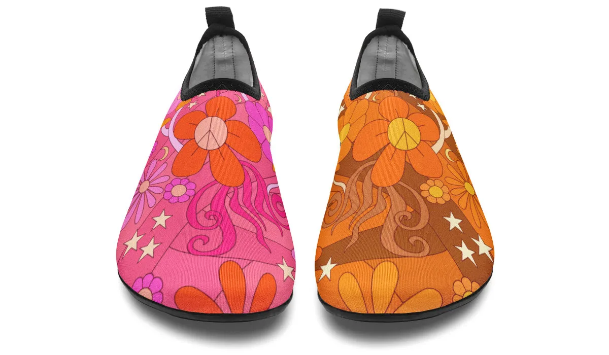 Molly's Mismatched Retro Daisies Water Shoes