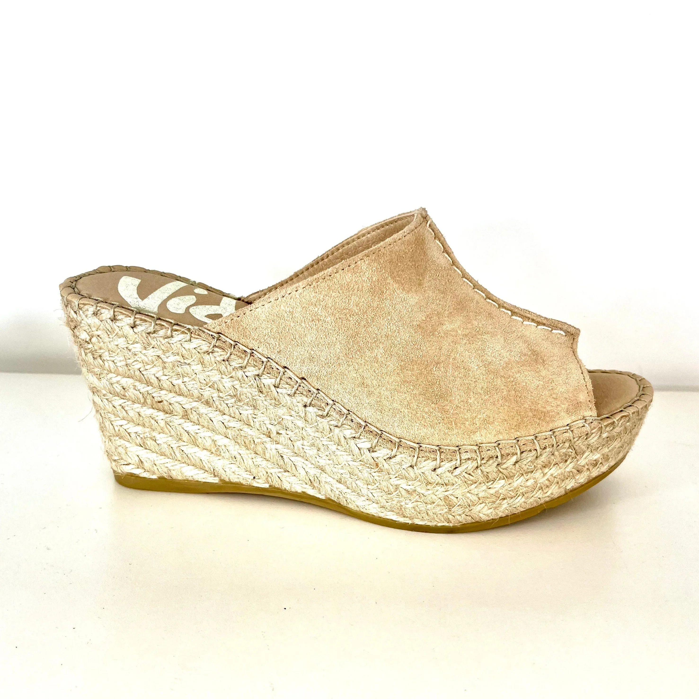 The Center Seam Espadrille Slide Sandal in Sand