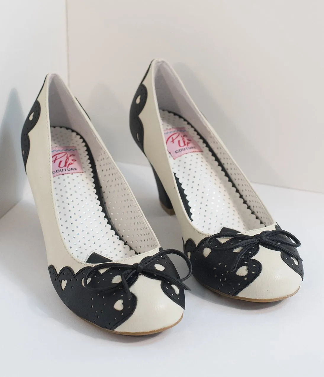 Vintage Style Black & Cream Cutout Leatherette Wiggle Pumps